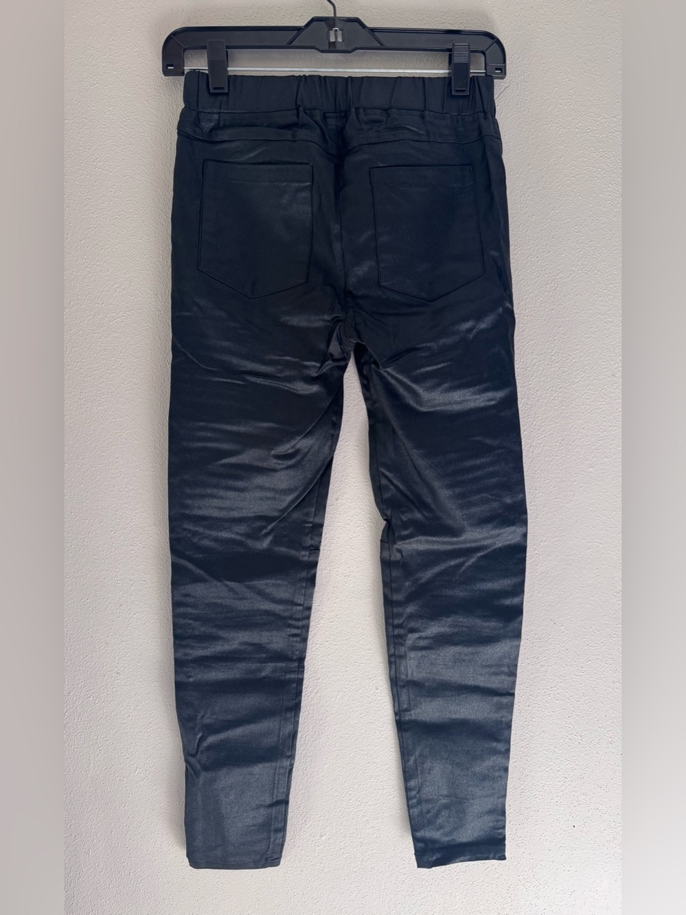 Umgee Size Small Black Women’s Moto-Style Pleather pants with Zip Pockets - Picture 3 of 9
